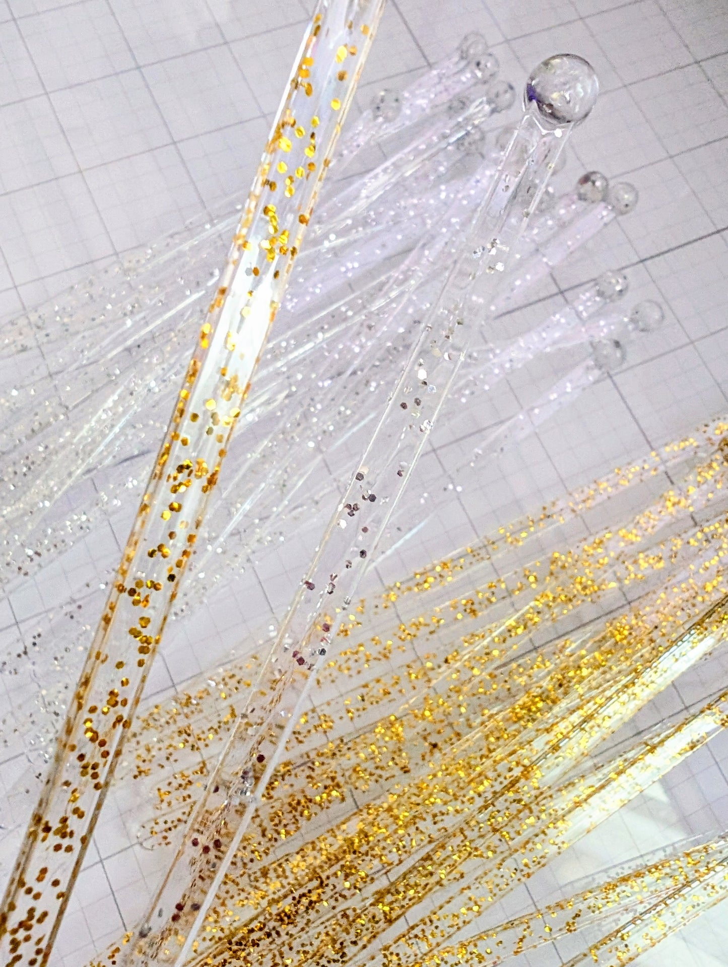 Clear Cake Topper Sticks