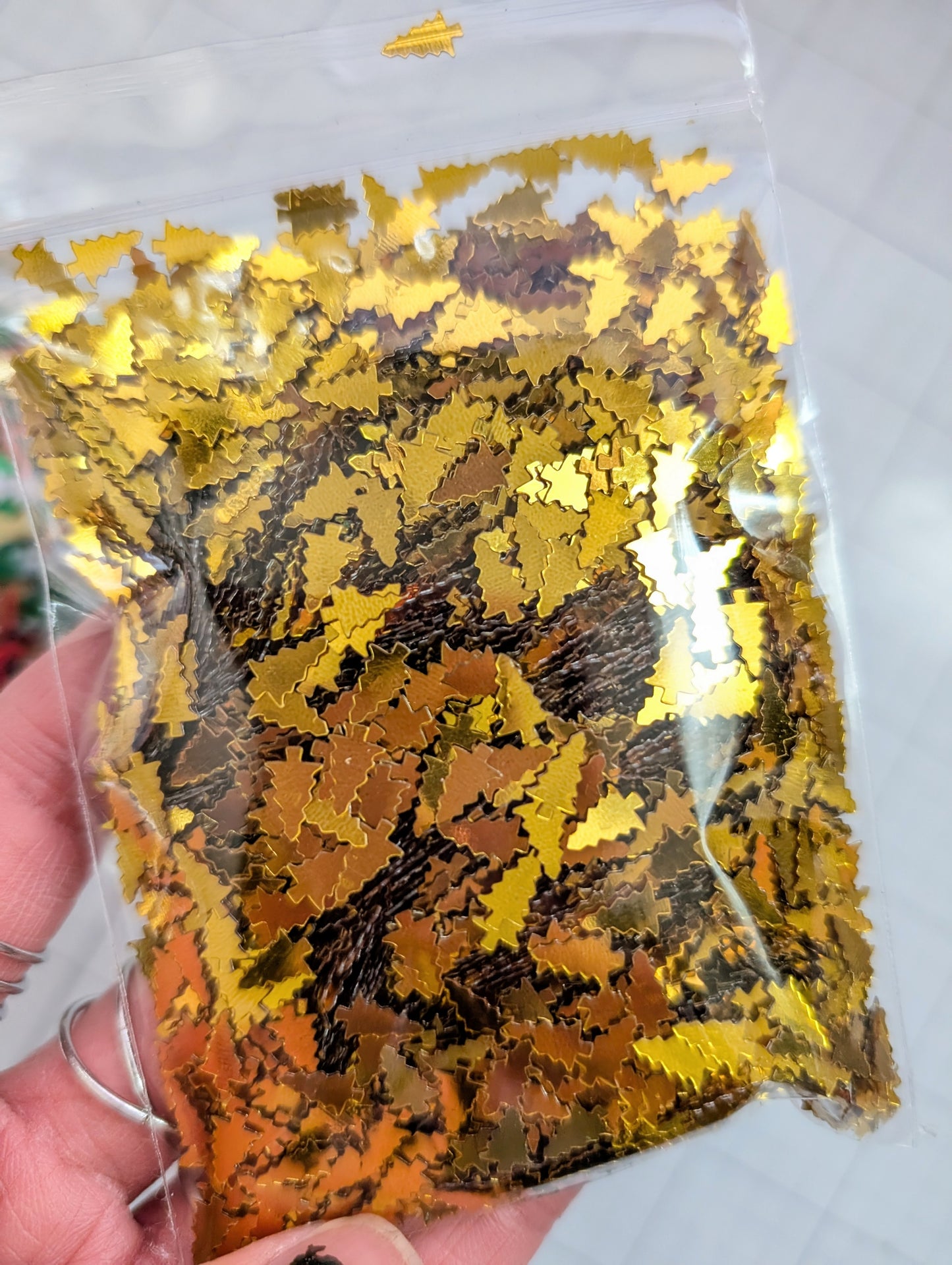 Christmas Tree Gold Confetti