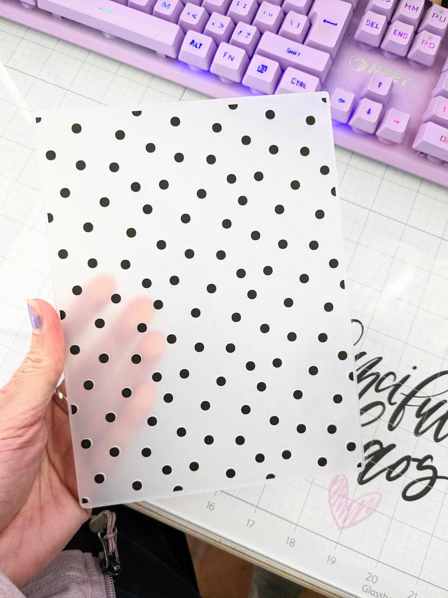 Snowy Dots Embossing Folder