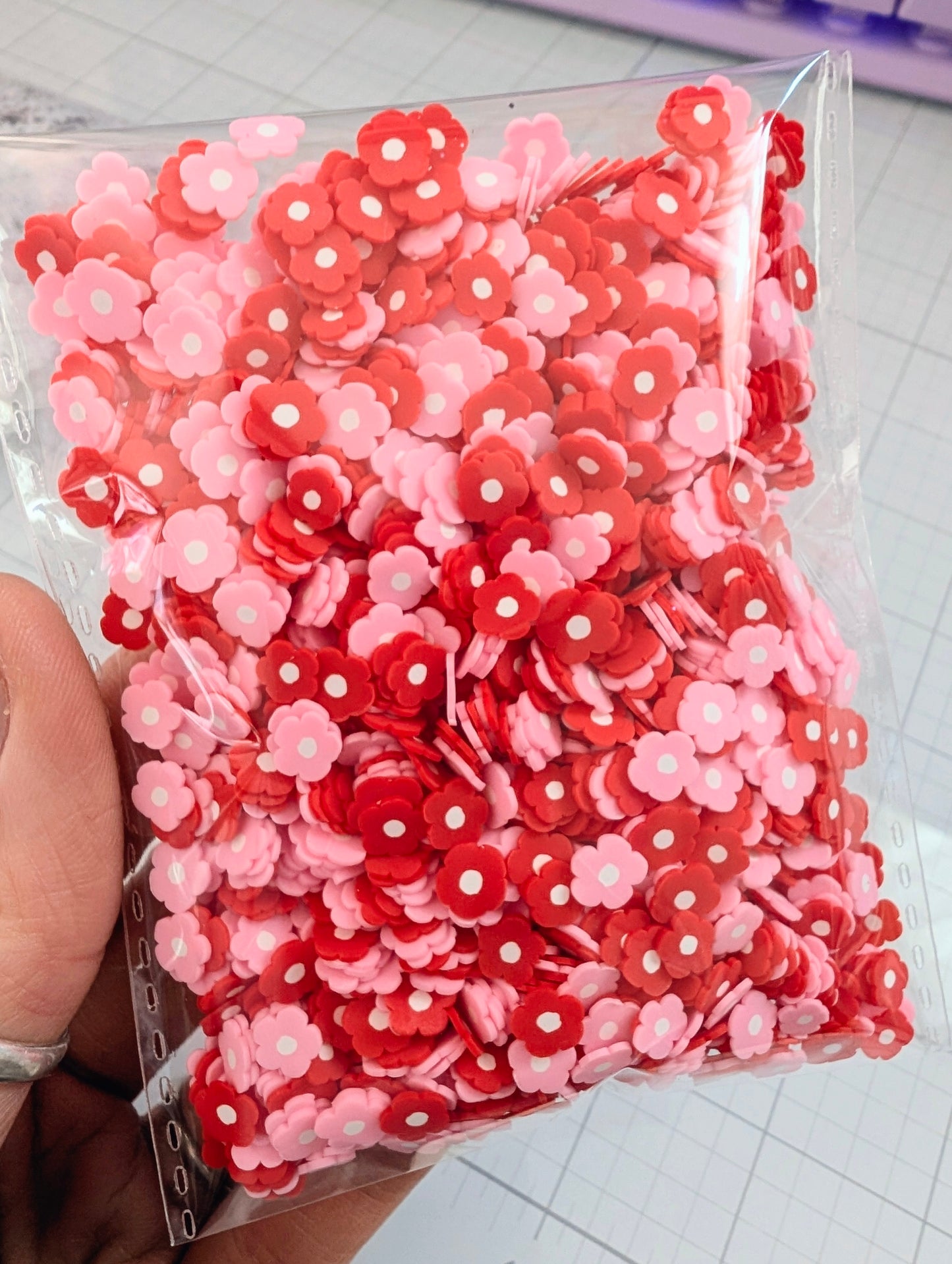 Flower poly clay Confetti