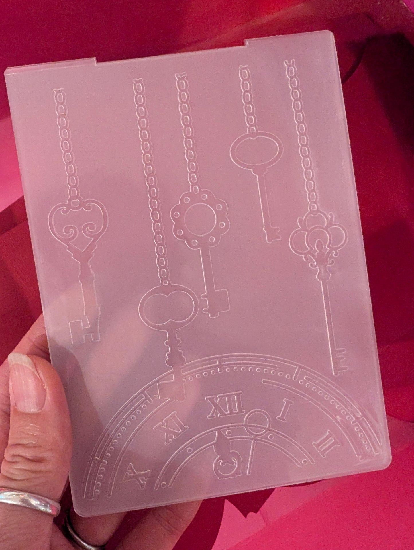 Vintage Keys Time Embossing Folder