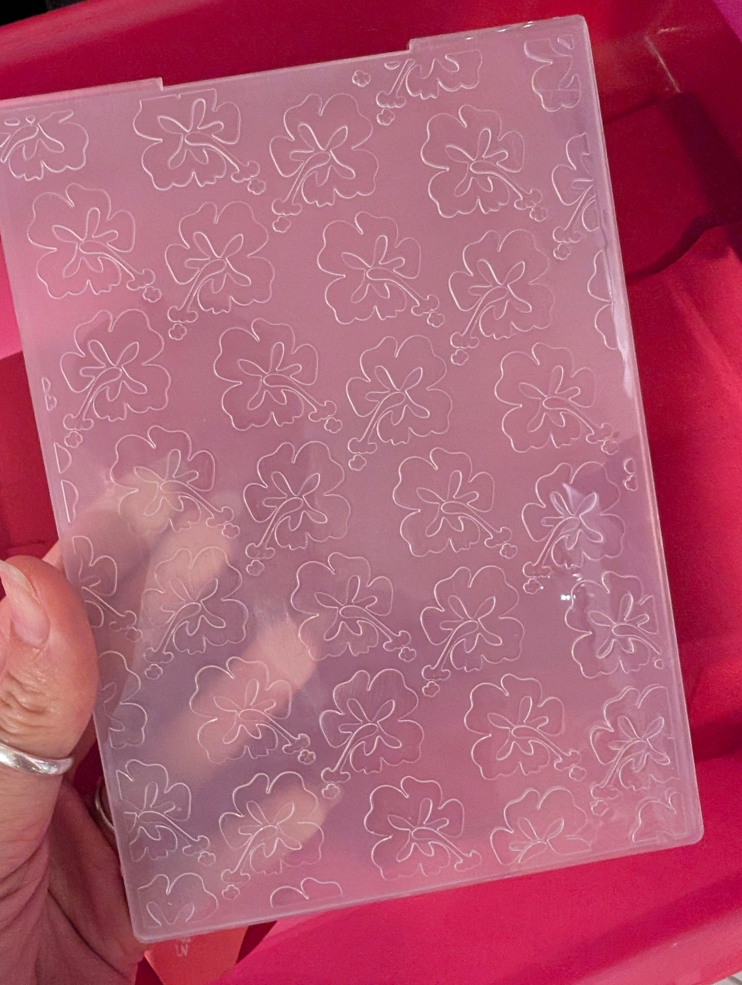 Island Flower Embossing Folder