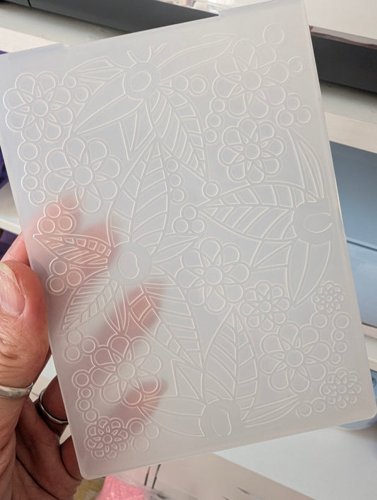 Island Floral Embossing Folder