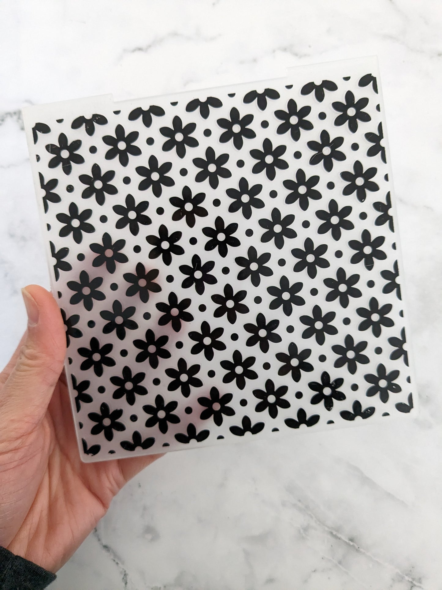 Flower Dots Embossing Folder